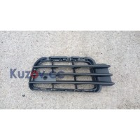 Решітка бампера VW Touareg '10-14 права (з відп. під п/тронік) (FPS) 7P6854662