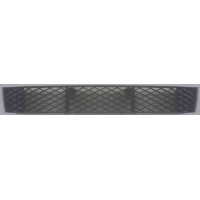Решітка бампера Mazda 323 98-01 F / S (FPS). B30D50171