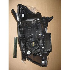 Фара правая TOYOTA AVENSIS 03-06 (TYC). 8113005194