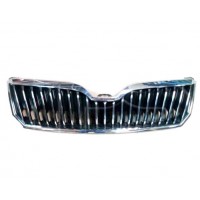 Решітка радіатора SKODA SUPERB 13-15 (3T) чорна з хром. рантом (FPS). 3T0853668A