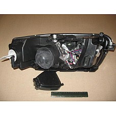 Фара правая VW PASSAT B5 00-05 (TYC). 20-6243-05-2B