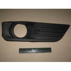 Решітка в бампері права FORD FOCUS 05-08 (TEMPEST). 023 0181 910