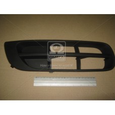 Решітка бампера переднього права SKODA FABIA 07- (TEMPEST). 5J08073689B9
