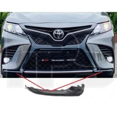 Молдинг переднього бампера правий Toyota Camry XV70 SE/XSE 17- (Тайвань) чорний мат